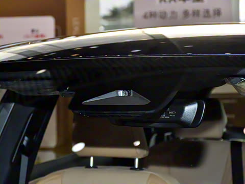 2026�� 300 ����������