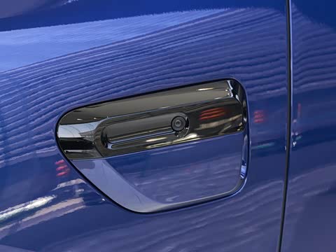 2025�� ���� Ultra�� 53.4kWh 6���� (896�߼����״