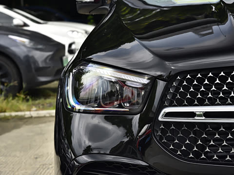 2025�� �Ŀ� GLE 400 e 4MATIC