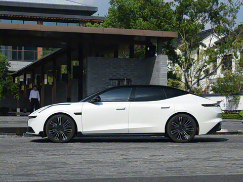 2025�� 240����Ultra