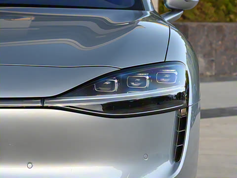 2025�� ���� Ultra��������