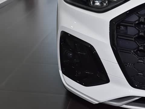 2026 45ذ 40 TFSI ʱж