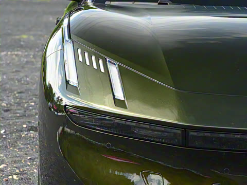 2025�� 240����Ultra�˶���