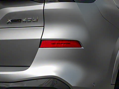 2025�� xDrive 40Li ������M�˶���ҹ��װ