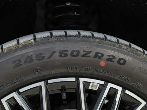 2027�� 2.0T ˫������������