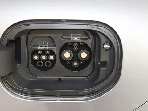 2025�� �Ŀ� 560MAX 185kW