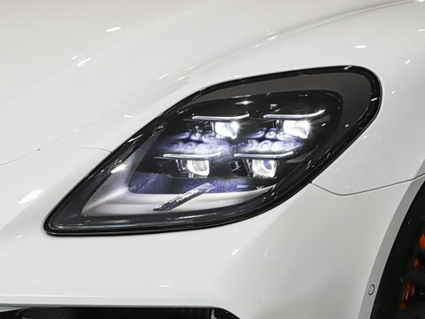 2026�� Panamera GTS 4.0T