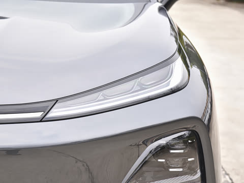 2026�� 405����Ultra