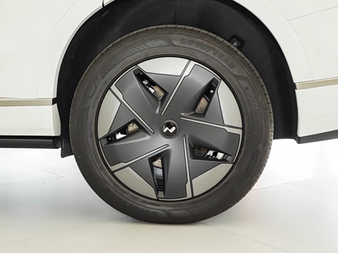 2025�� Max ������