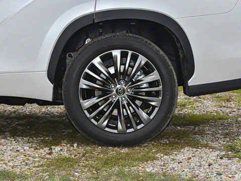 2026�� 2.5L���ܵ��˫������������ 7��