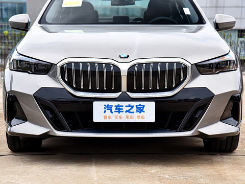 2026�� 525i M�˶���װ
