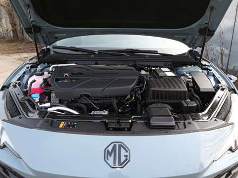 2026�� 2.0T 405 AT������