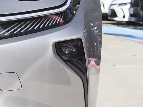 2026�� 1.8L ˫�� ��Ӣ��