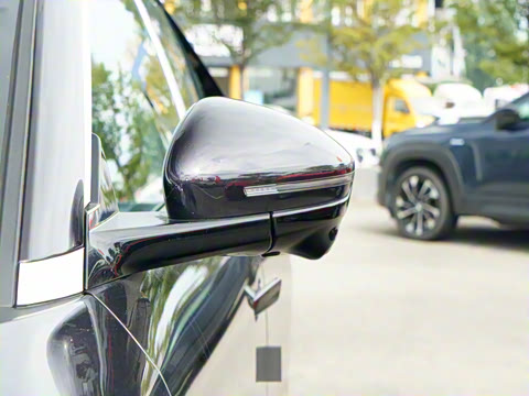 2025�� ����200 Pro