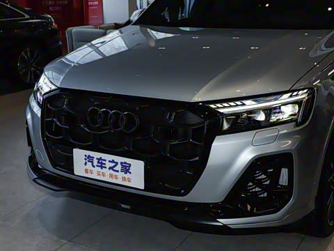 2025�� 55 TFSI quattro S line�����