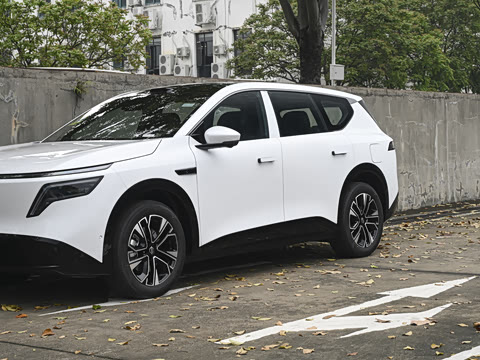 2026�� ���� 580  Max