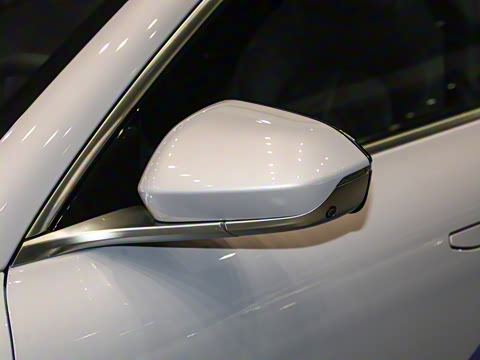 2025�� Զ����װ�޶��� 100kWh Touring