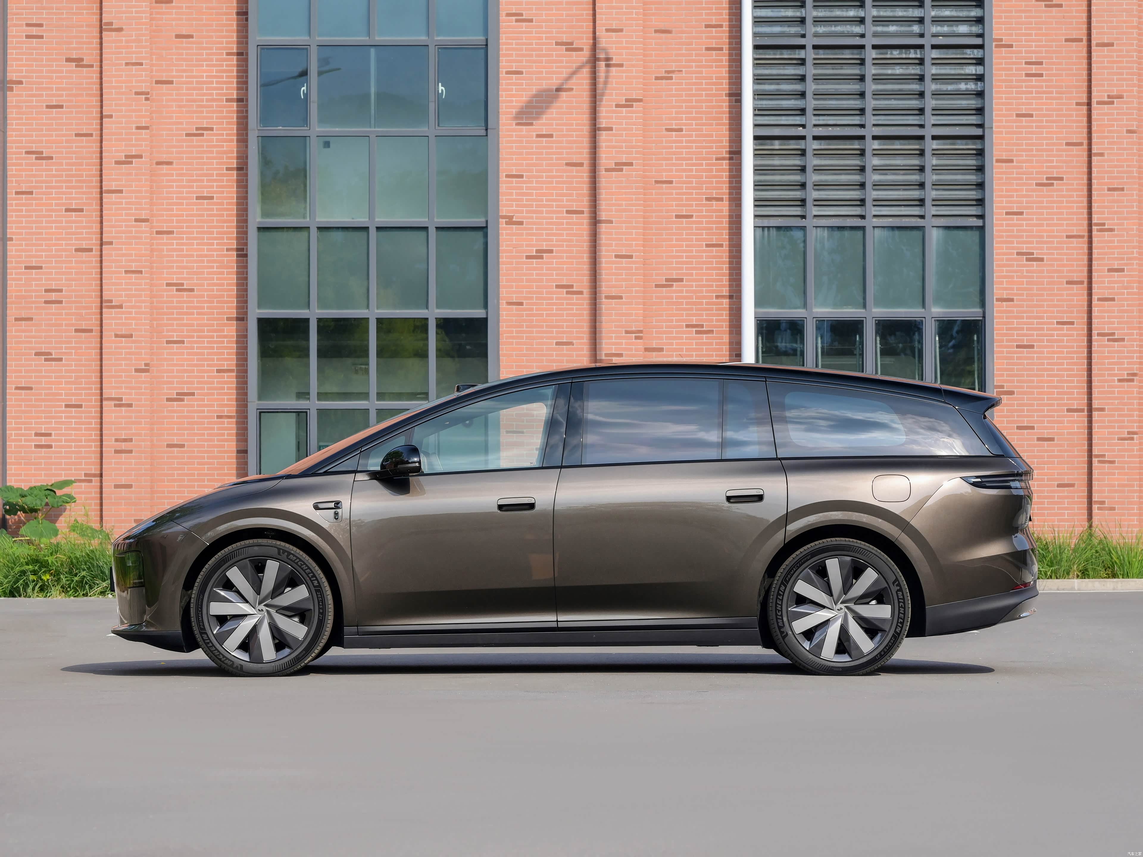 Li Auto i9, миниатюра 4