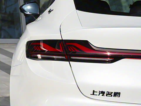 2026�� 2.0T Trophy+ �����Ǽݰ�