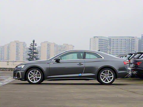 2025�� Coupe 40 TFSI ʱ�ж�����