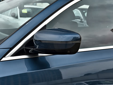 2026�� 325Li M�˶���װ