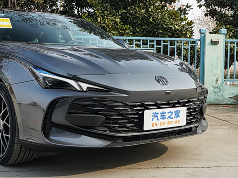 2026�� 2.0T 405 AT������