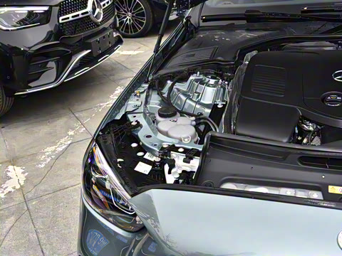 2026�� C 260 L �˶���