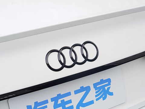 2026�� 200���������� 40 TFSI ���������� B&O ��ҹ��