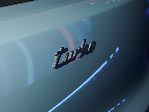 2026�� Cayenne Turbo Electric