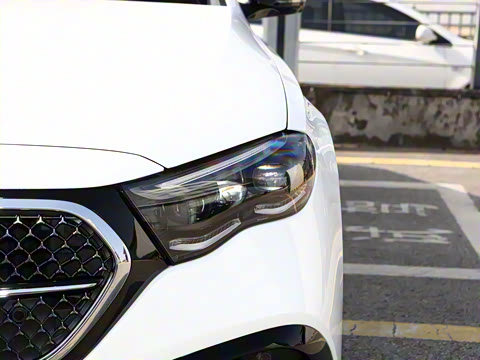 2026�� E 300 ʱ�����˶���