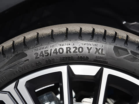 2026�� xDrive25Li X�����װ