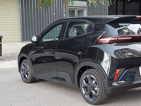 2025�� �Ǽݰ� 405km ���ڰ�