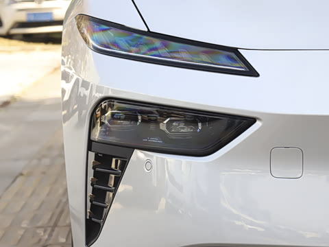 2026 007+  565 Ultra+״