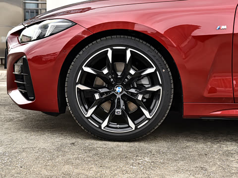 2026�� 430i M�˶���ҹ��װ