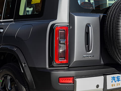 2025�� 2.0T 4WD Pro