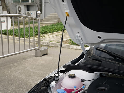 2027�� ���� 1.5L CVT������