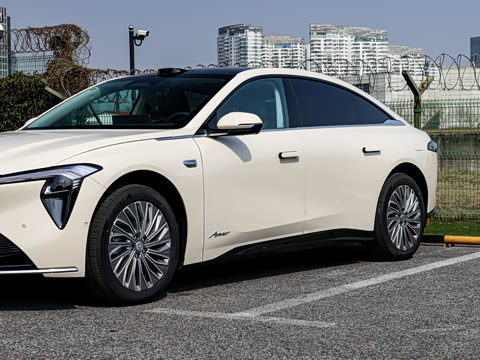 2025�� ��ά��