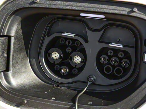 2025�� �����������Ǽݰ� 100kWh