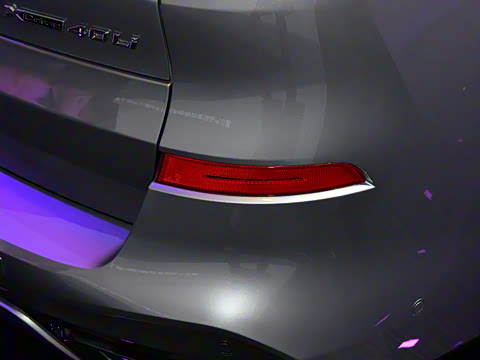 2025�� xDrive 40Li ������M�˶���ҹ��װ