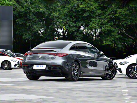 2023�� AMG EQE 53 4MATIC+