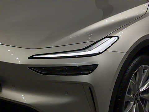 2025�� 85kWh ������