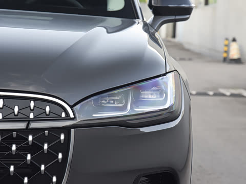 2025�� 2.0T ����������