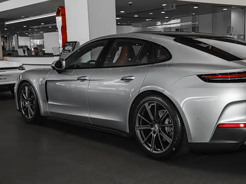 2026�� Panamera ������ 2.9T