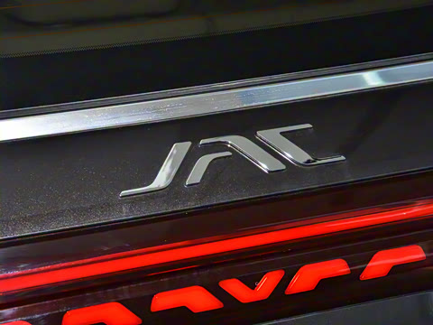 2025�� ���ɰ� 1.5T  252KM �콢L�� ��Ԫ�