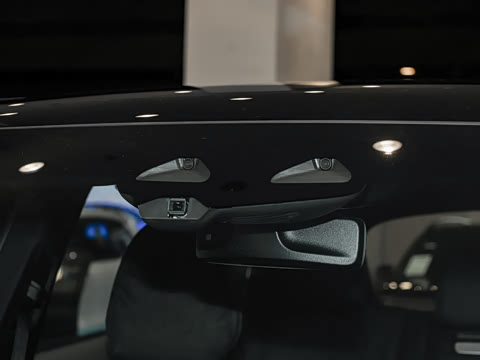 2025�� 500 4MATIC