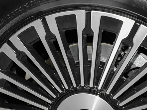 2026�� ���̰� 230�콢�� 7��