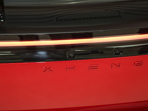 2025�� 750 ���� Max