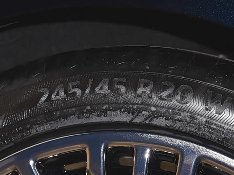 2026�� 4.0T V8��