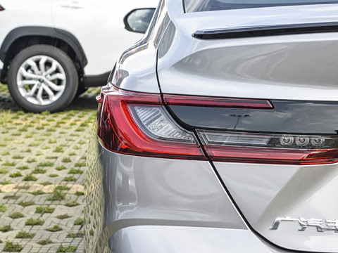 2026�� 2.0S �˶���