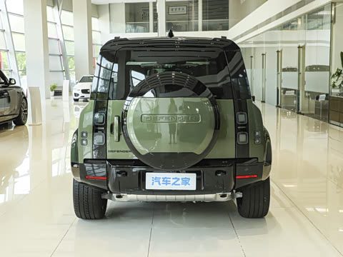 2026�� 110 3.0T X-Dynamic SE